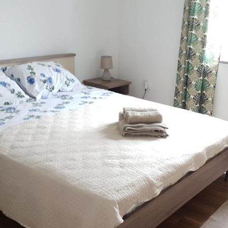 Apartman Lena Pula Exteriör bild