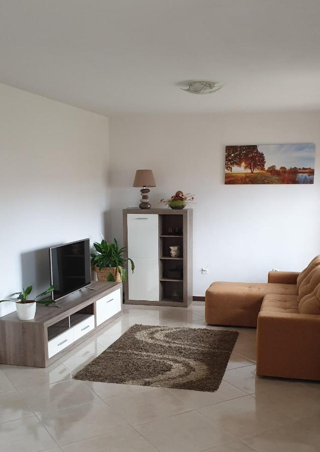 Apartman Lena Pula Exteriör bild
